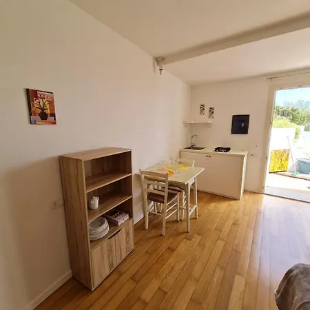 Holiday Homes Apartment *