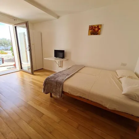 Holiday Homes דירה *