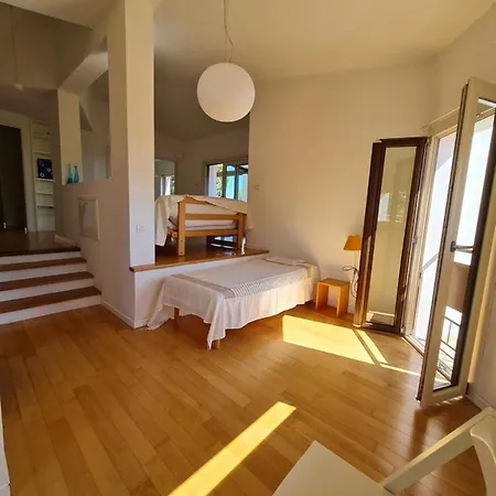 Apartment Holiday Homes