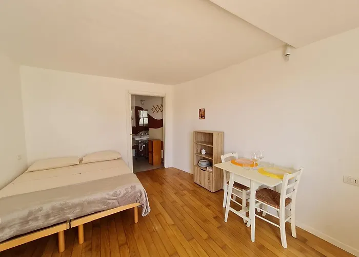 Holiday Homes Daire Porto San Paolo (Sardinia)
