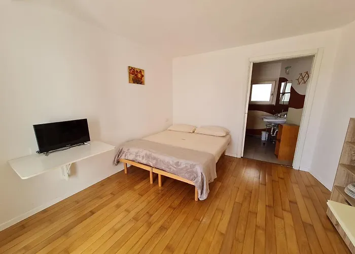 Holiday Homes Daire