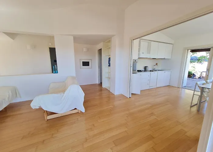 Holiday Homes Daire Porto San Paolo (Sardinia)