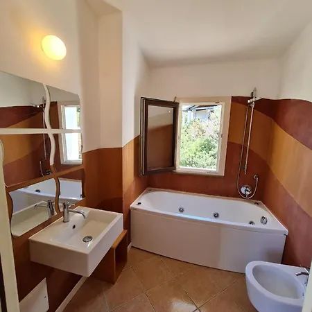 Holiday Homes * Porto San Paolo (Sardinia)